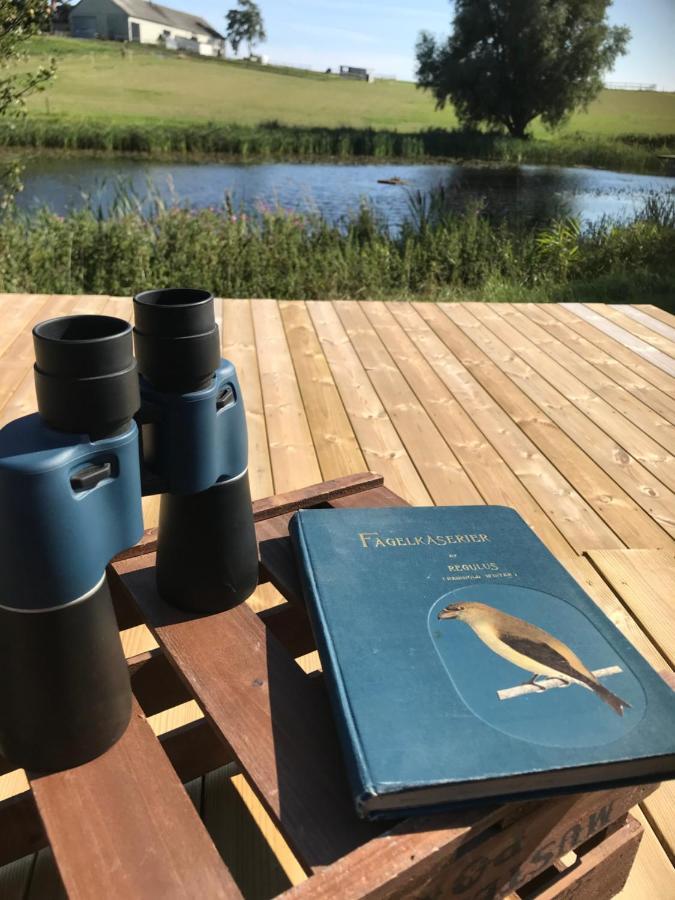 Glamping Och Gardslaegenhet Mellan Himmel Och Hav Skivarp Exterior photo